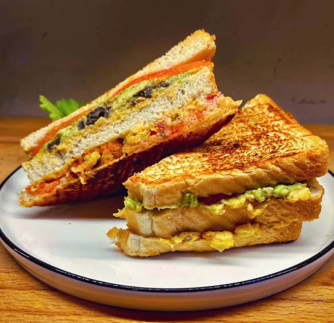 Raw Cafe & Kitchen 2
