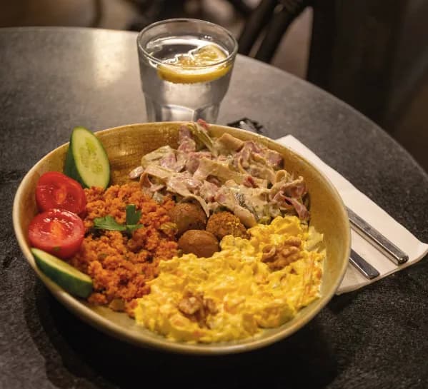 Lattas Cafe Bistro 1