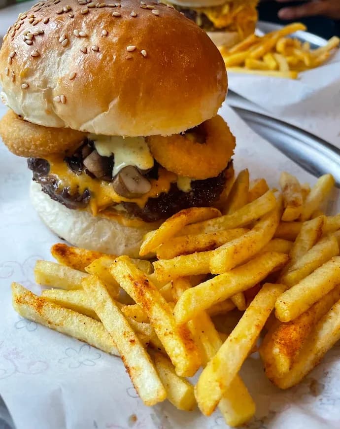 Burgermoon 2