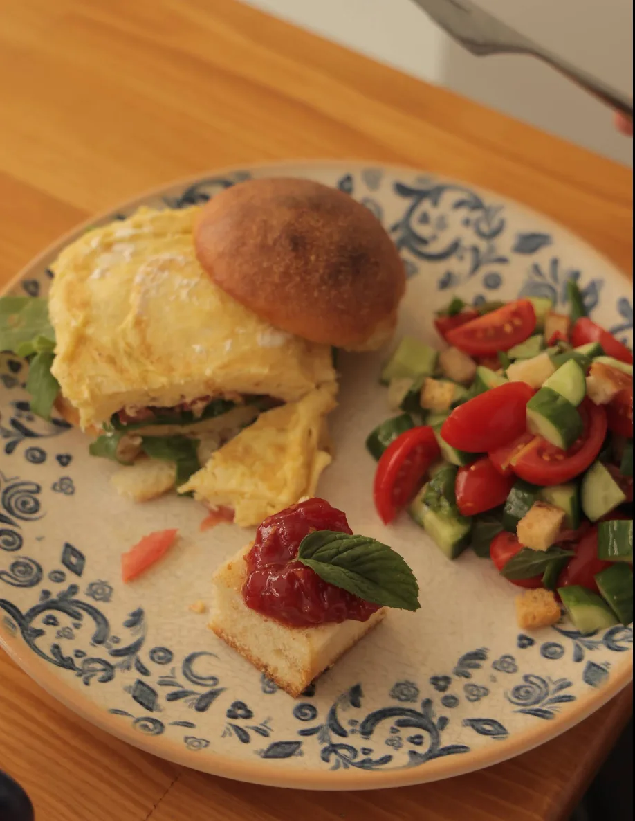 Cruda Kitchen 2