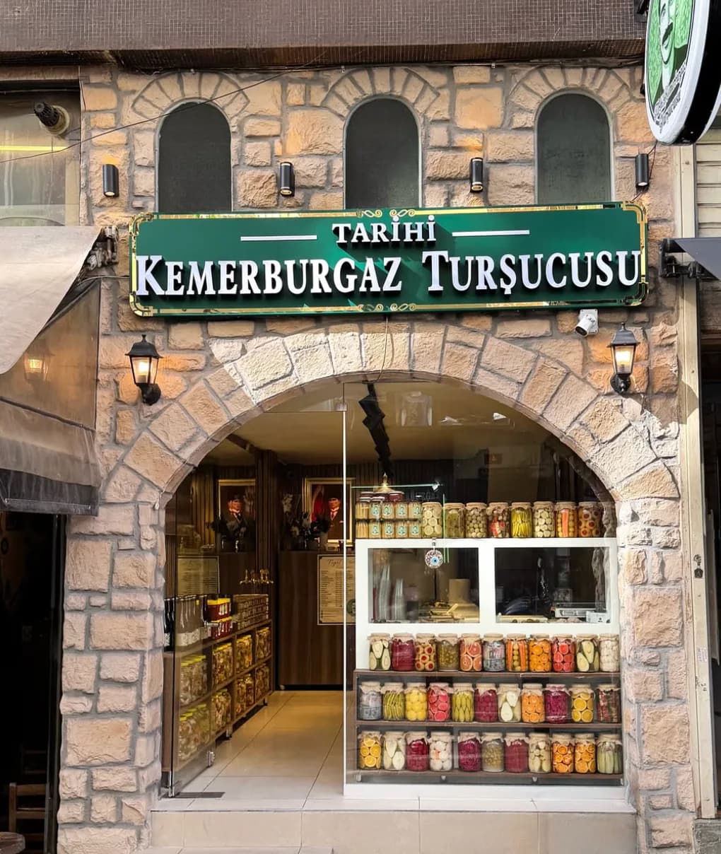 Tarihi Kemerburgaz Turşucusu Kadıkoy